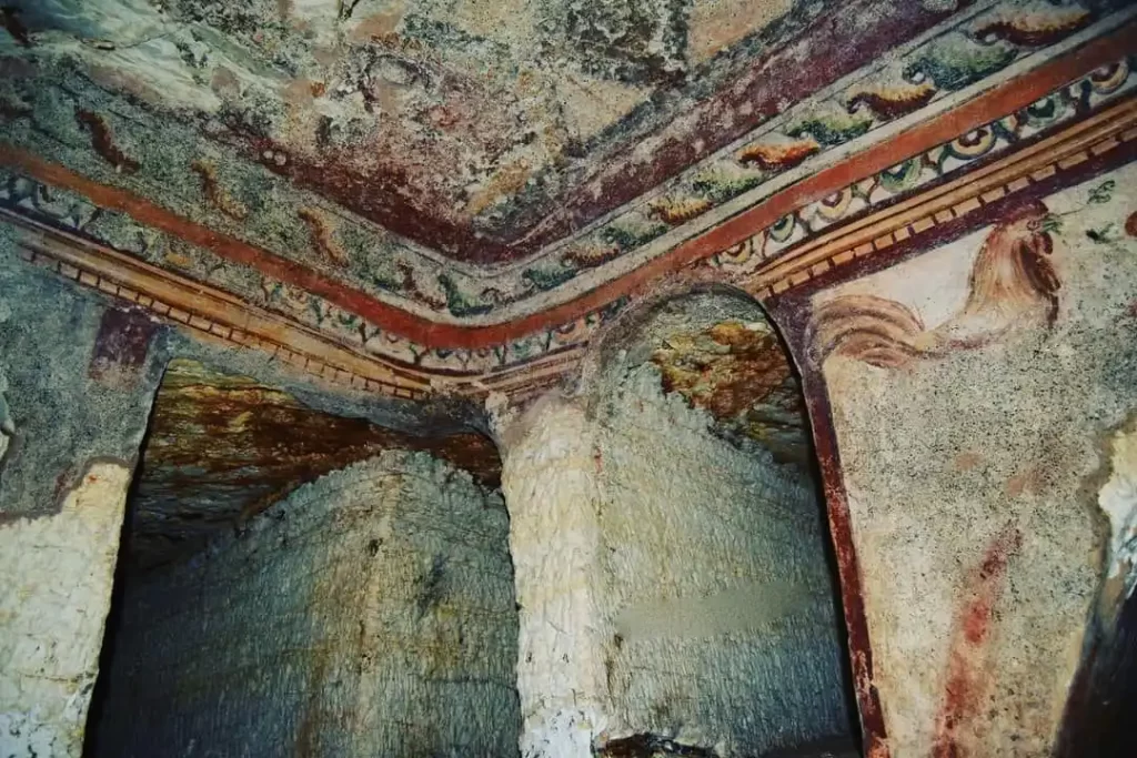 Home 167 الغرف الاثرية في قويلبة