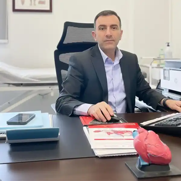 الدكتور وليد صوالحة استشاري القسطرة العلاجية